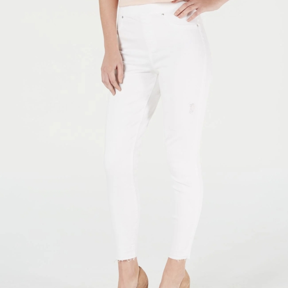 SPANX White Distressed Ankle Cropped Jeans SZ.L